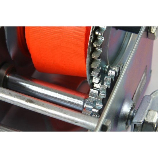 Полска Ръчна Лебедка с Колан 2500lb - 1133кг Mar-Pol Полска Ръчна Лебедка с Колан 2500lb - 1133кг Mar-Pol