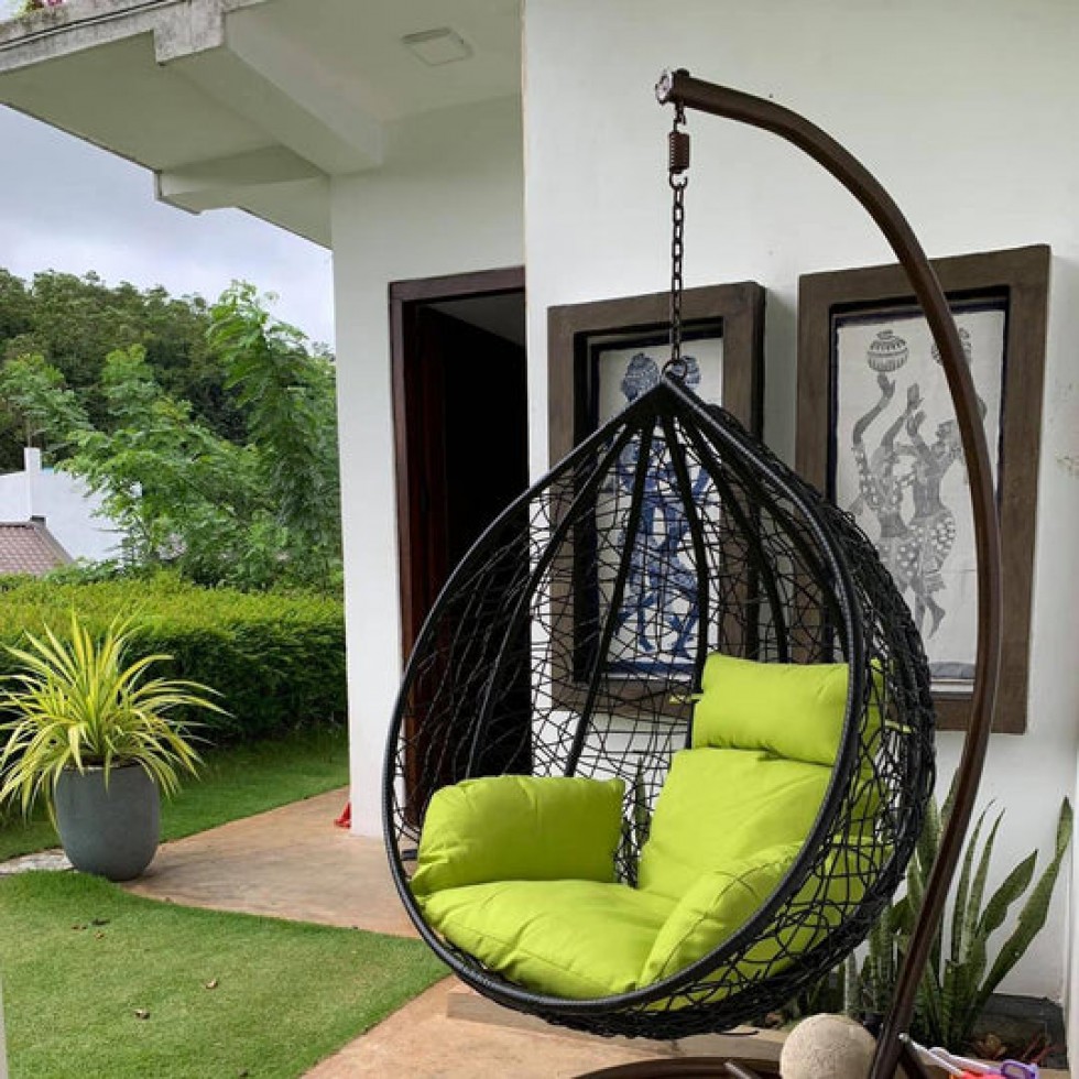 Висящ Градински Ратанов Стол - Люлка Comfort до 200кг бял и кафяв Висящ Градински Ратанов Стол - Люлка Comfort до 200кг бял и кафяв