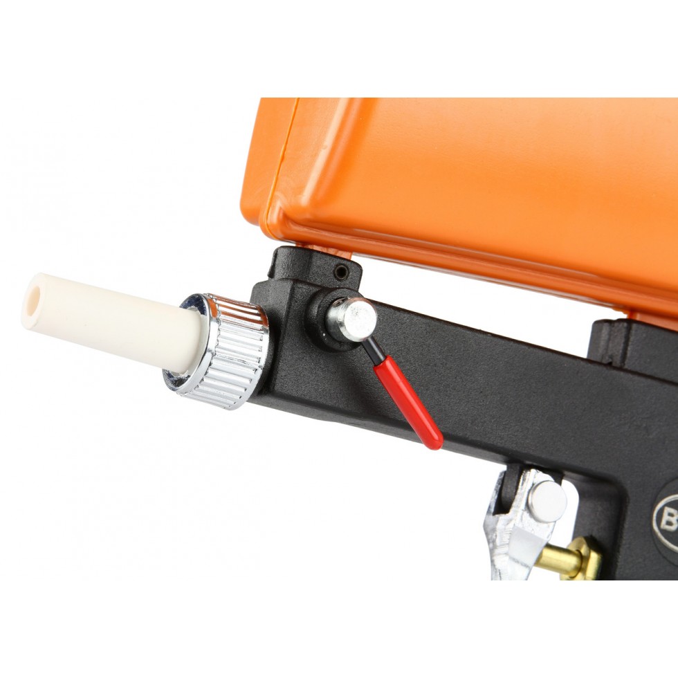 Пистолет за пясъкоструйка 560гр 6мм 6 bar BJC Пистолет за пясъкоструйка 560гр 6мм 6 bar BJC