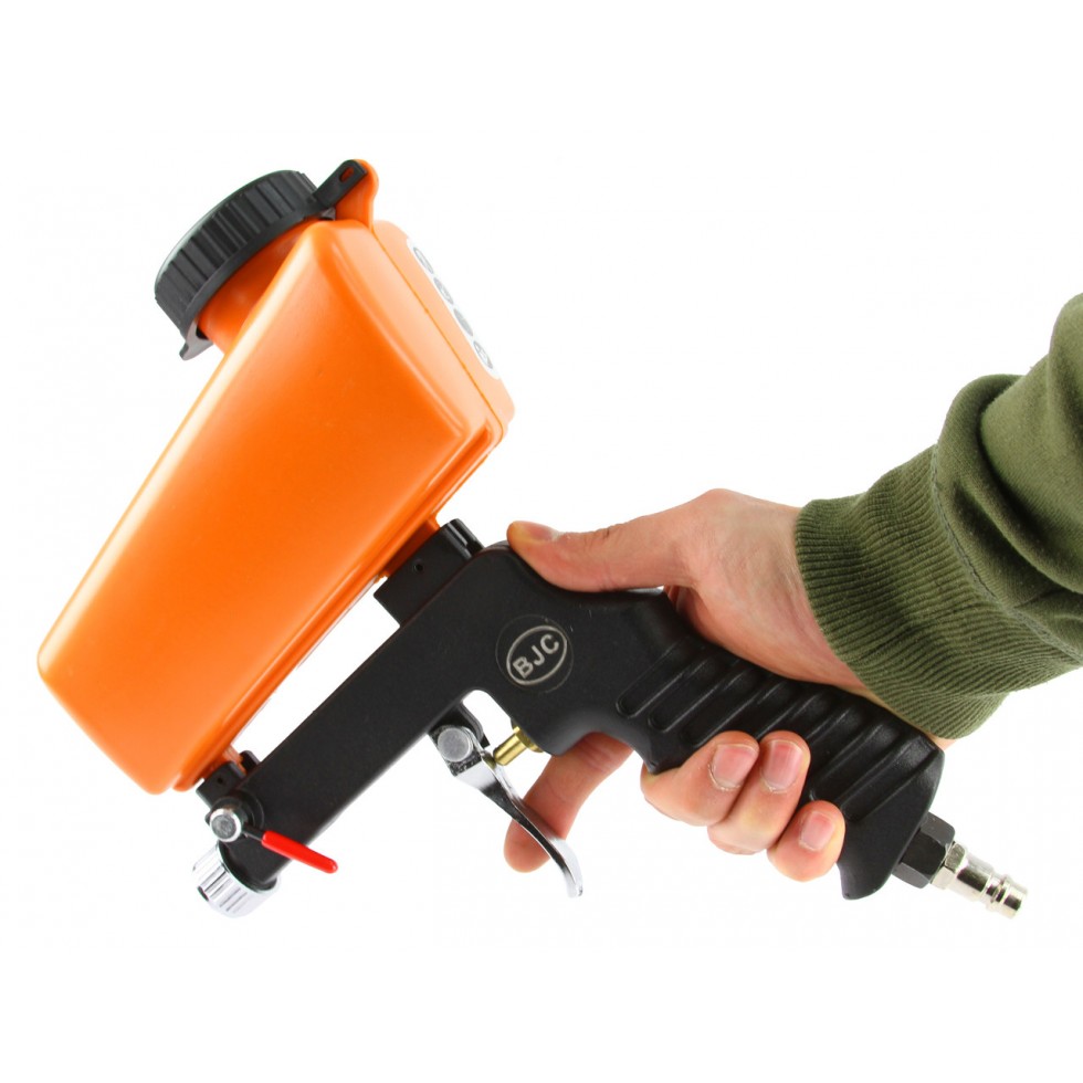 Пистолет за пясъкоструйка 560гр 6мм 6 bar BJC Пистолет за пясъкоструйка 560гр 6мм 6 bar BJC