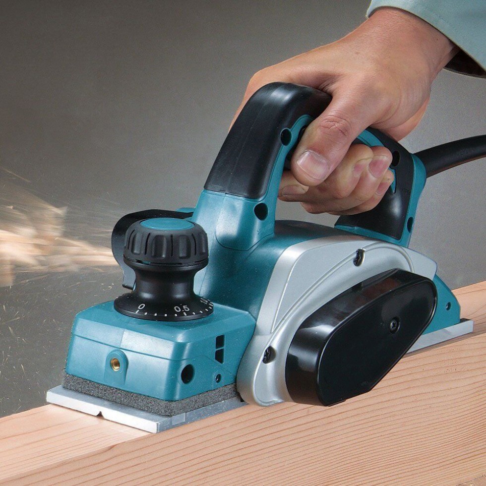 Гредово Ренде Електрическо WERSTIL 82мм. 800W Гредово Ренде Електрическо WERSTIL 82мм. 800W