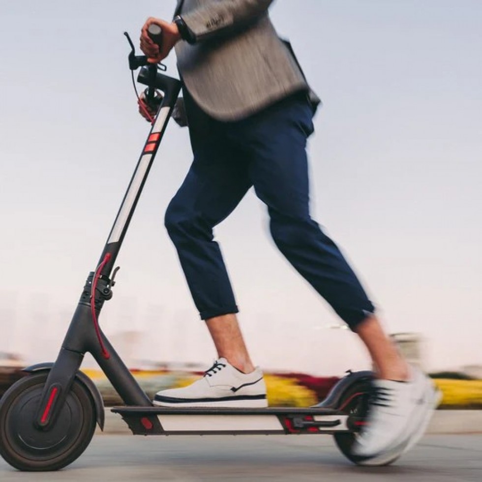 Електрическа Тротинетка 3 Степени Автономия 35км/ч МАКСИМАЛНА СКОРОСТ 35км за 1 зареждане на батерия KRAFTROYAL