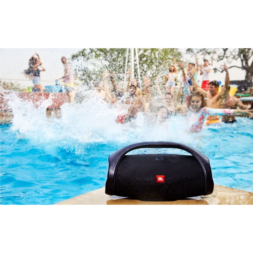 Тонколона Boombox, водоустойчива, безжична, с вградена батерия, зареждащa мобилни устройства, черна Тонколона Boombox, водоустойчива, безжична, с вградена батерия, зареждащa мобилни устройства, черна